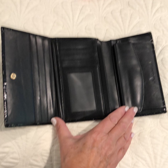 Black Patent Leather Wallet - Picture 3 of 7